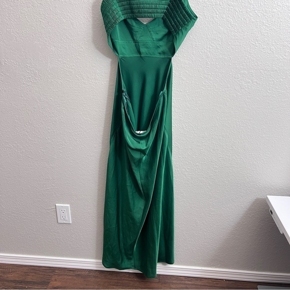TUCKERNUCK A.L.C Blakey Cut out Satin Dress in green size 12 - Picture 12 of 15
